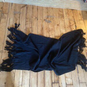 VOZ Apparel Women's Black Scarf-wraps